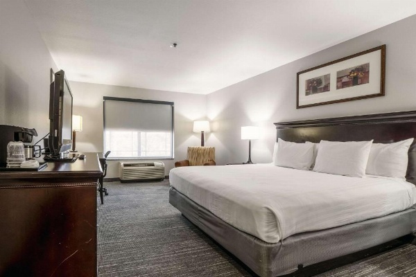 Country Inn & Suites by Radisson, Ontario at Ontario Mills, CA image 17